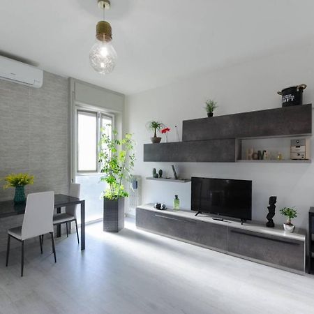 Appartamento Moderno San Siro Милан Экстерьер фото